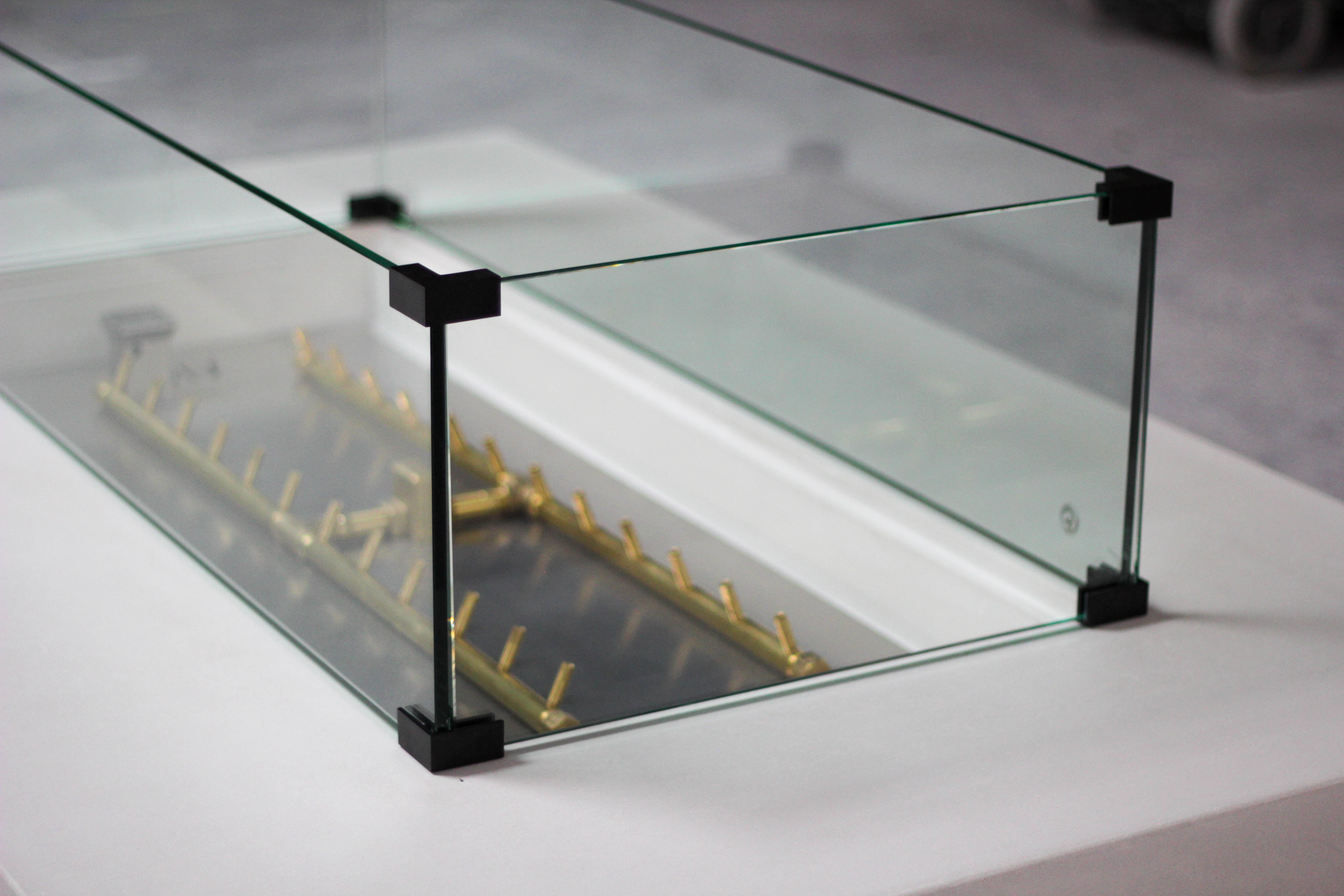 Removable Glass Wind Guard
